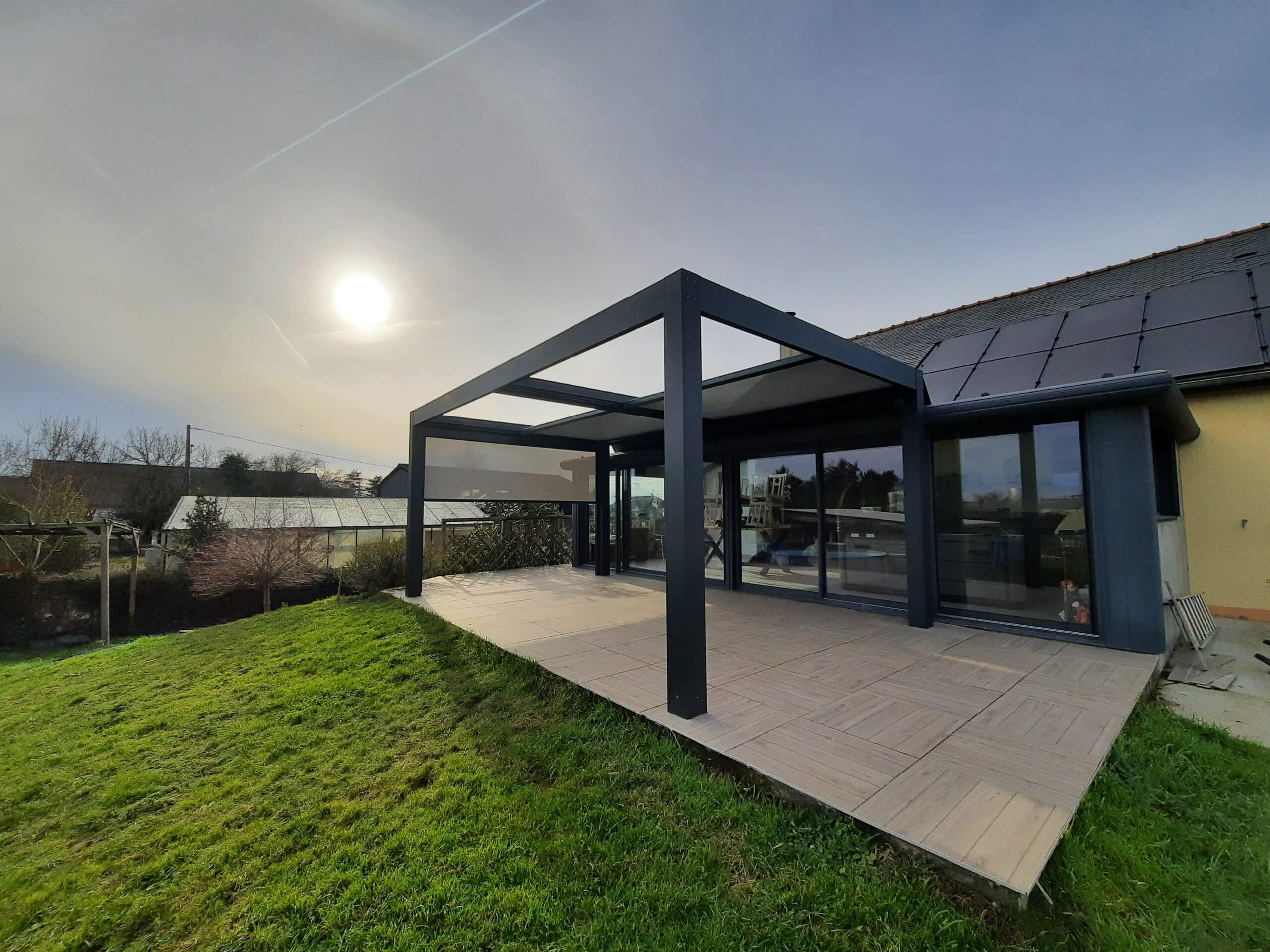 Pergola toile vue latérale Saint Florent le Vieil