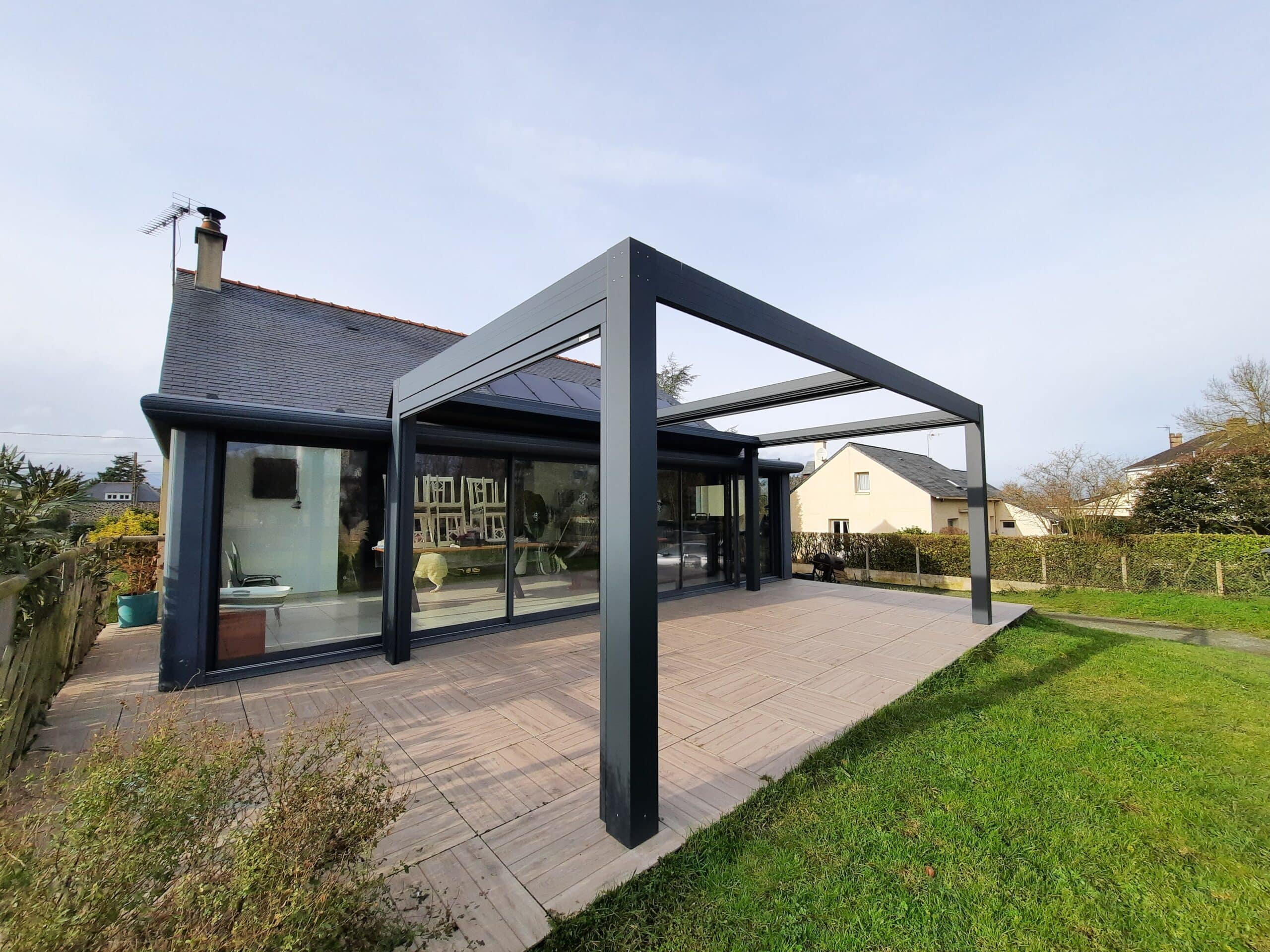 Structure pergola alu Saint Florent le Vieil Gris anthracite