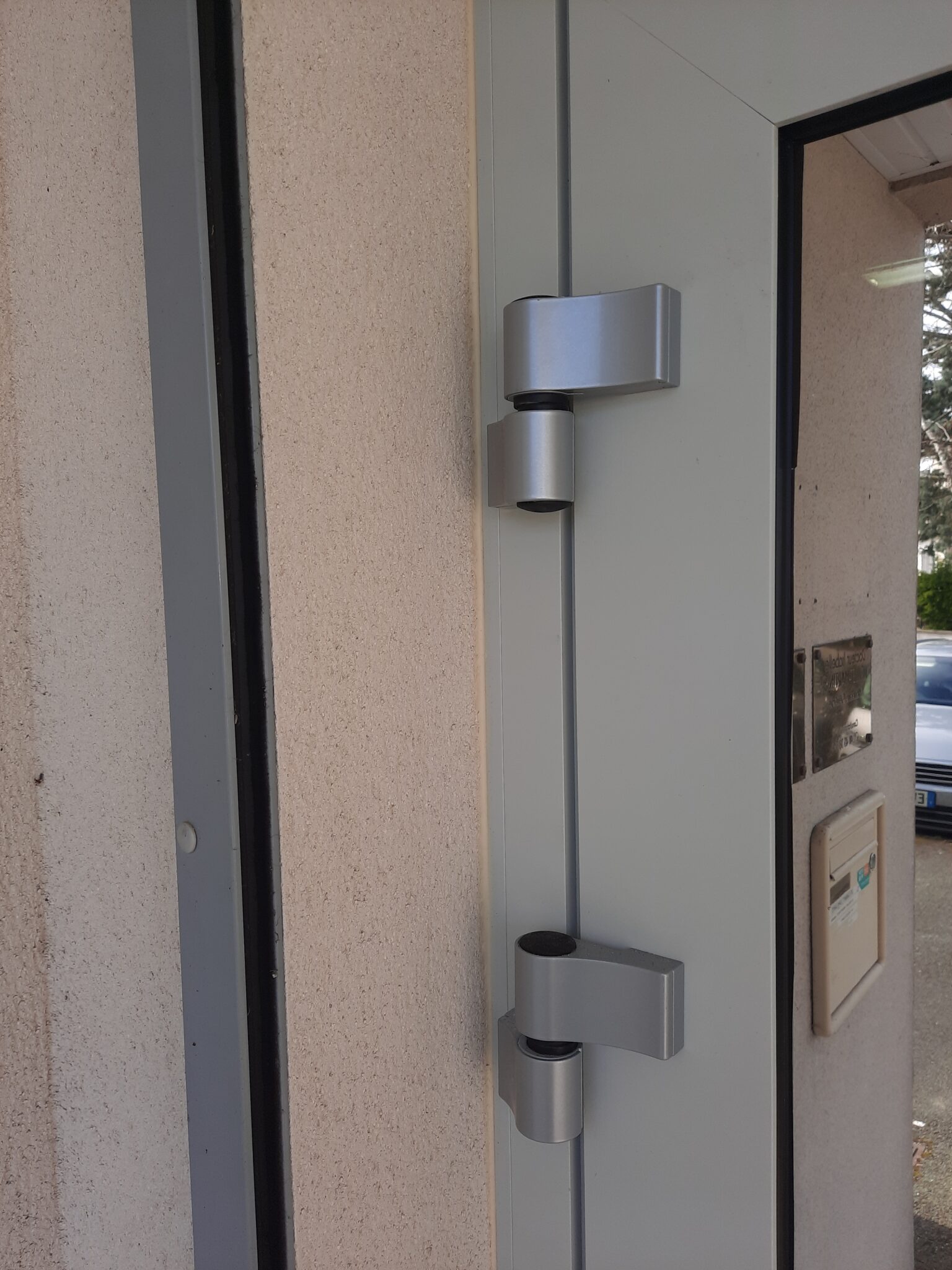 paumelles porte usage intensif Angers