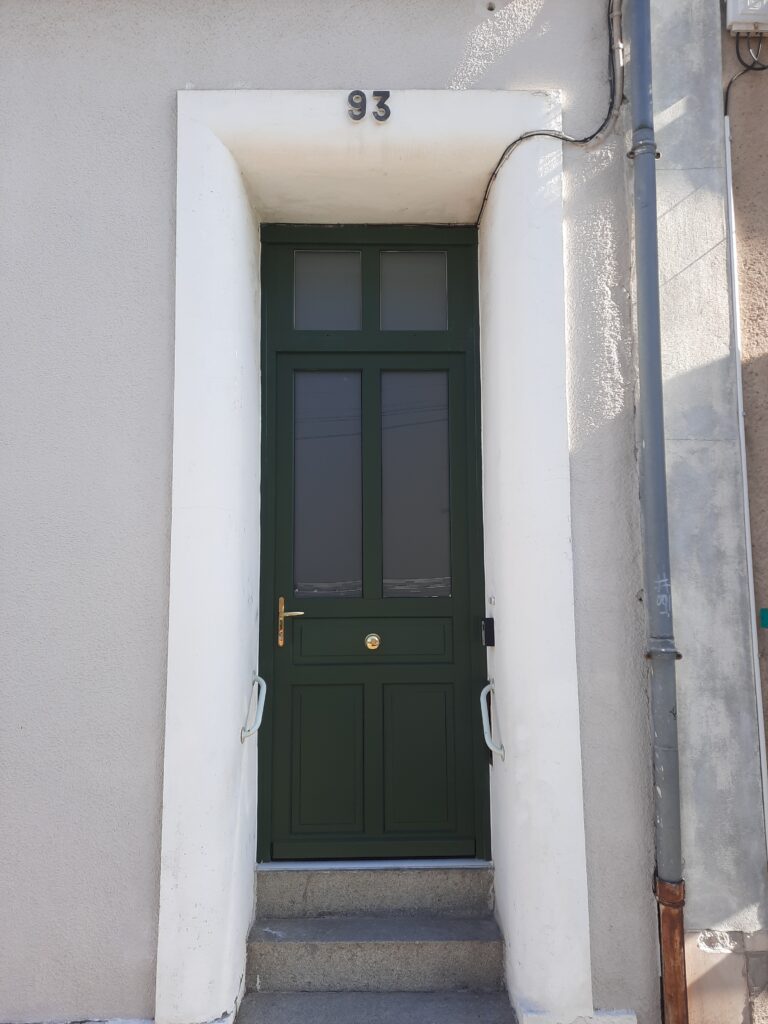 porte d'entrée bois Angers avec imposte vitrée